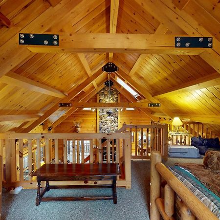 The Lodge On Booth Lake - 2 Bed 2 Bath Vacation Home In Minocqua Lac Du Flambeau エクステリア 写真