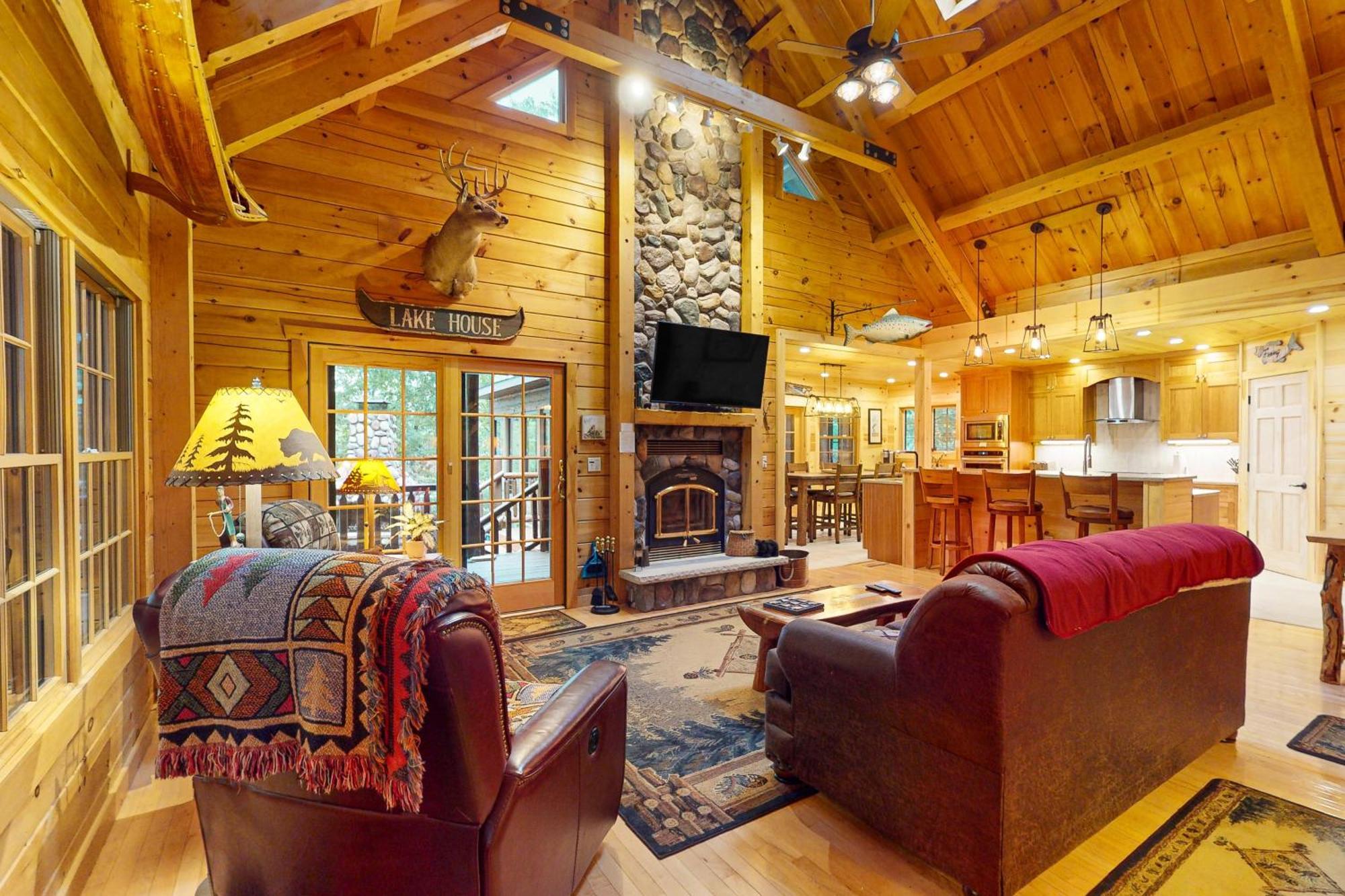 The Lodge On Booth Lake - 2 Bed 2 Bath Vacation Home In Minocqua Lac Du Flambeau エクステリア 写真